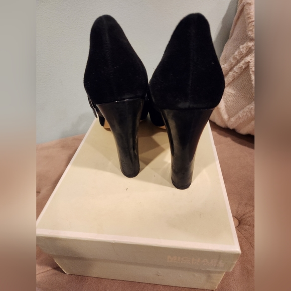 Black Michael Kors Open Toe Heels - Picture 4 of 9